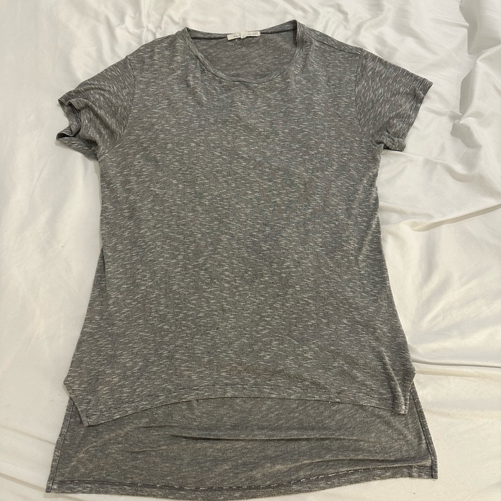 Gray shirt with open back